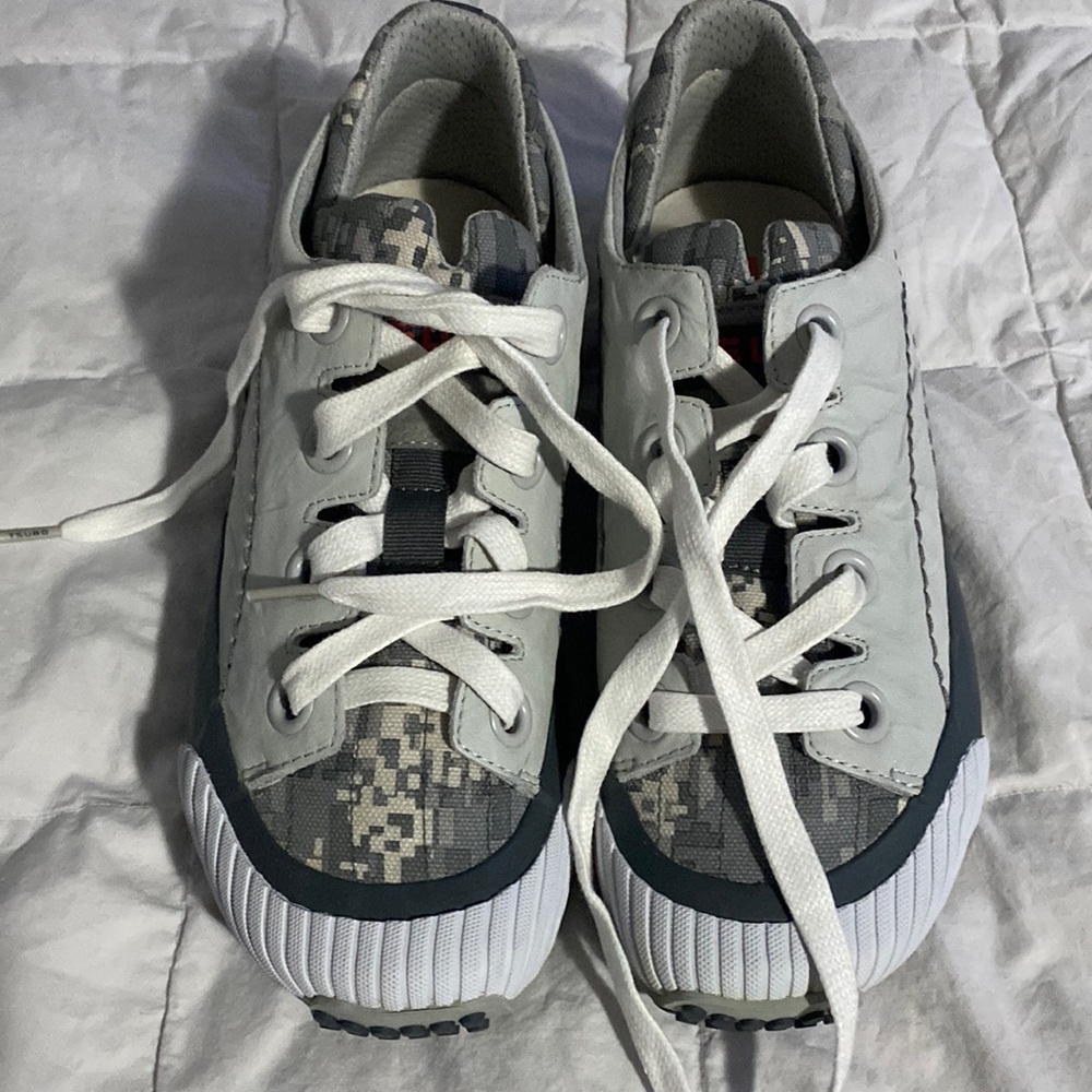 very rare sneakers to get in size 9